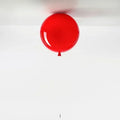 LumoBalloon – Ballonformet loftslampe med legende, moderne silhuet