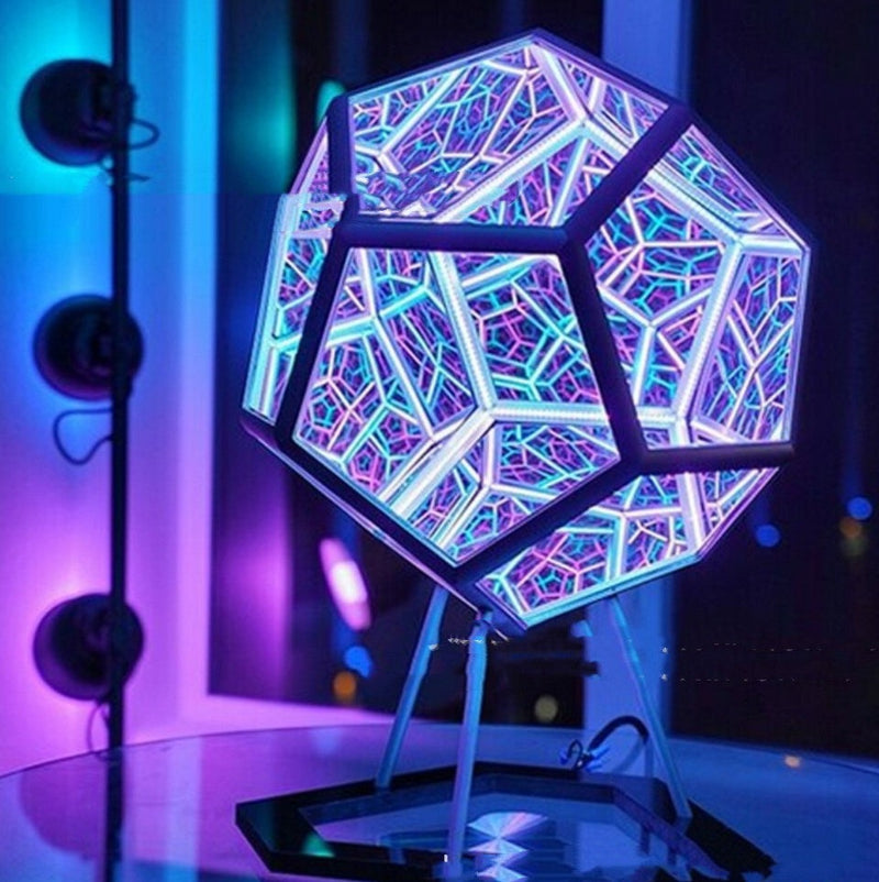 StellaSphere - Geometrisk LED lys med syv farvetilstande