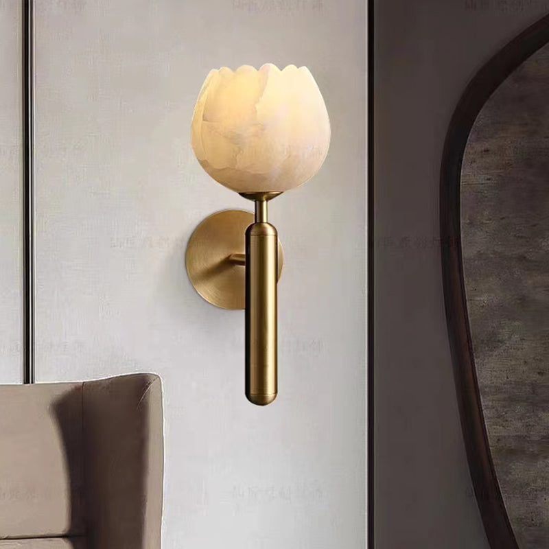 RoseMarble – Elegant væglampe med romantisk blomsterglød