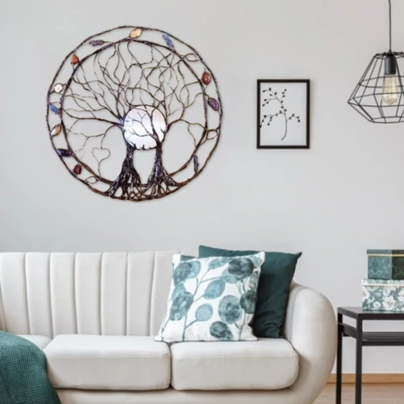 AuraTree – Symbolsk vægkunst med livets træ og svævende chakra-design