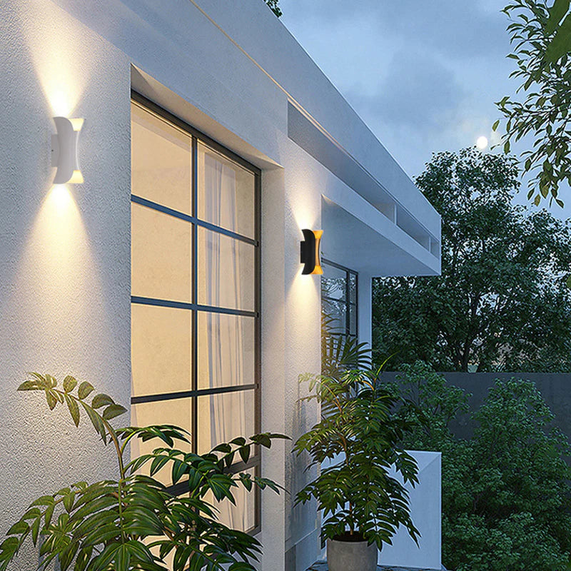 LumaGuard – Applique murale LED étanche bicolore pour espaces extérieurs