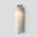 GlowLine – Minimalistisk væglampe med slank cylinderform og blød omgivende belysning