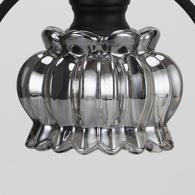 LumiNest – Nordisk bordlampe med glasskærm og rund jernfod