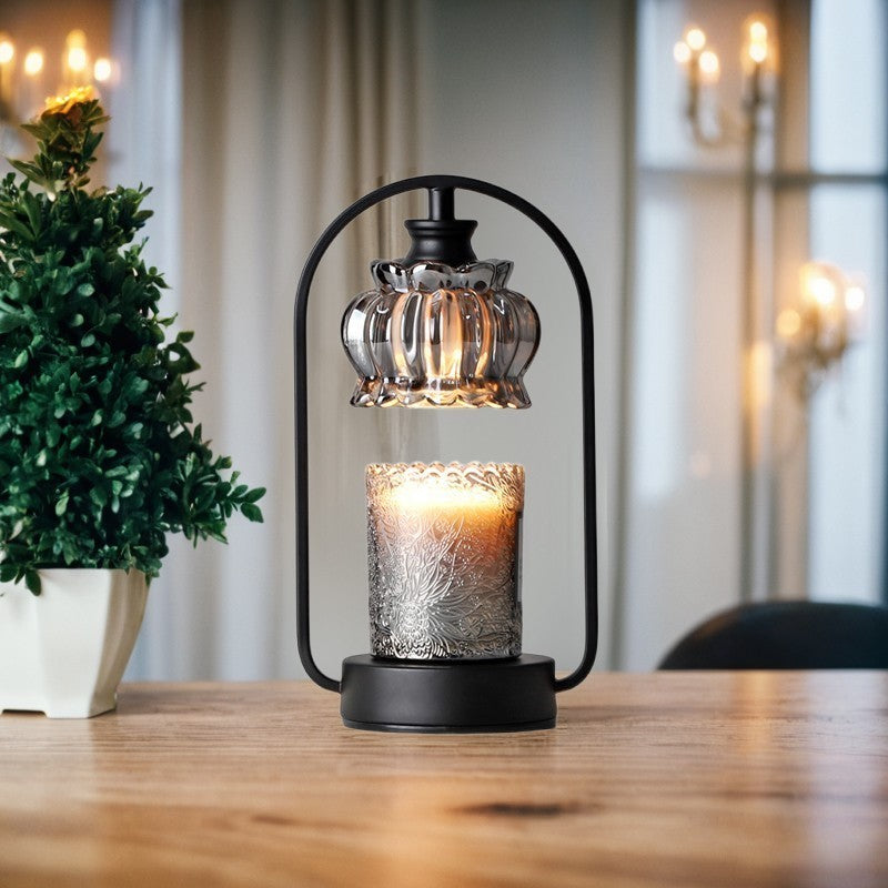 LumiNest – Nordisk bordlampe med glasskærm og rund jernfod