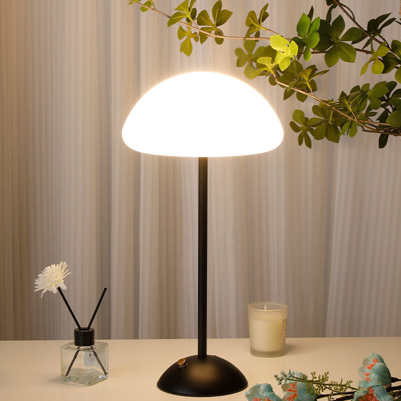 LumiPort – Moderne LED-bordlampe med dæmpningsfunktion og USB-betjening for en hyggelig atmosfære