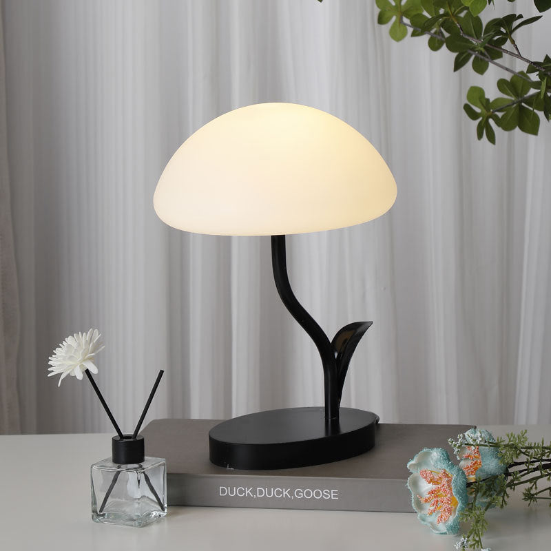 LumiPort – Moderne LED-bordlampe med dæmpningsfunktion og USB-betjening for en hyggelig atmosfære