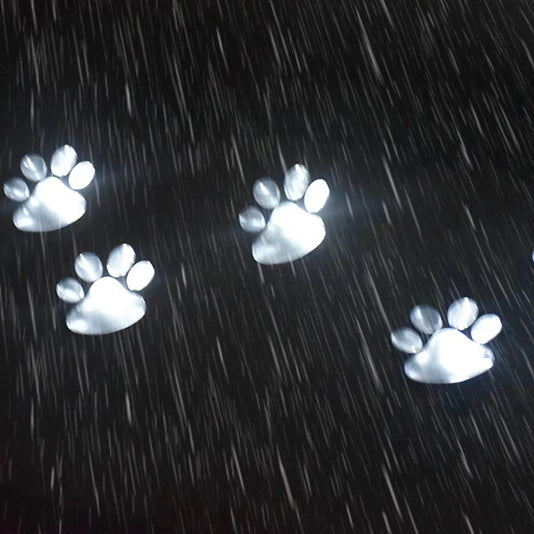 PawGlow – Solcelledrevet LED-havelampe med hundepote