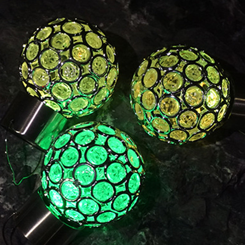 SolarSphere – Hængende LED udendørslampe i hul kugle design