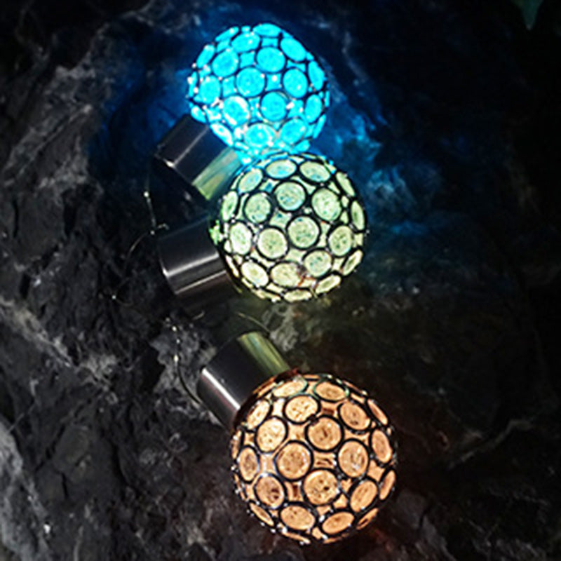 SolarSphere – Hængende LED udendørslampe i hul kugle design