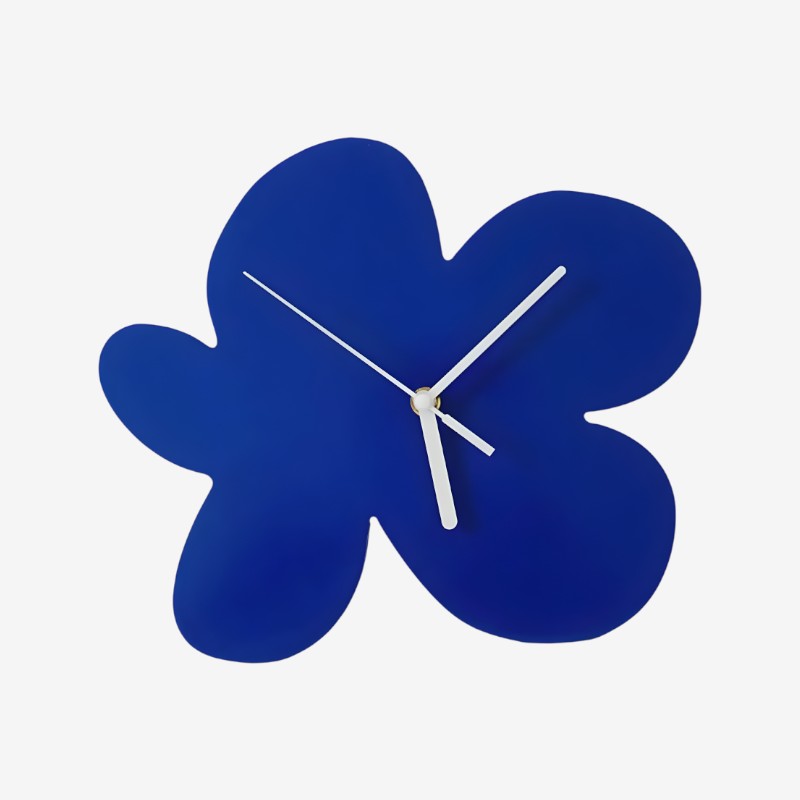 FloraClock - Dekorativ vægur med blomsterdesign