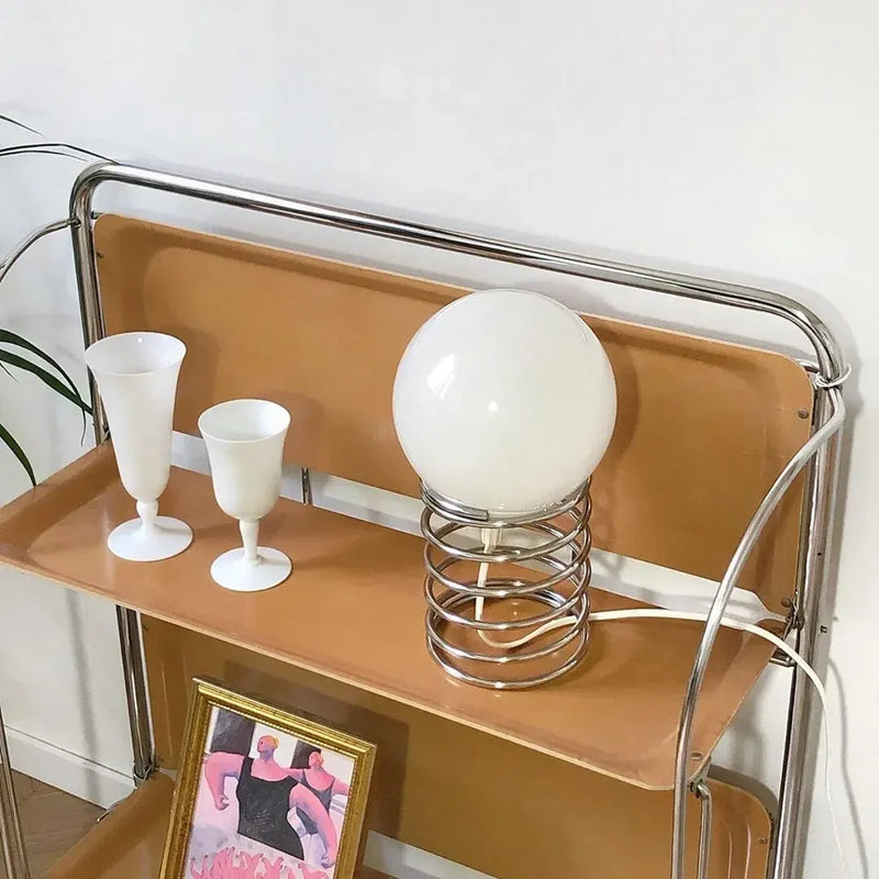 FeatherGlow – Moderne bordlampe med fjerinspireret design til elegante interiører