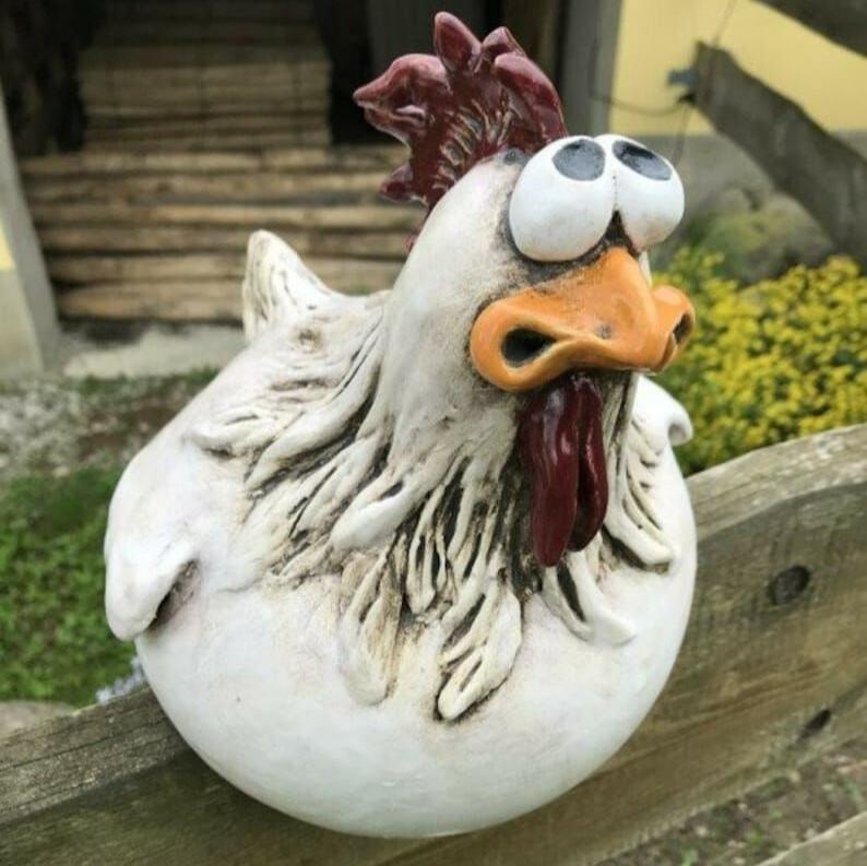 ChickCharm - Finurlige Kyllingestatuer Til Garden Corner