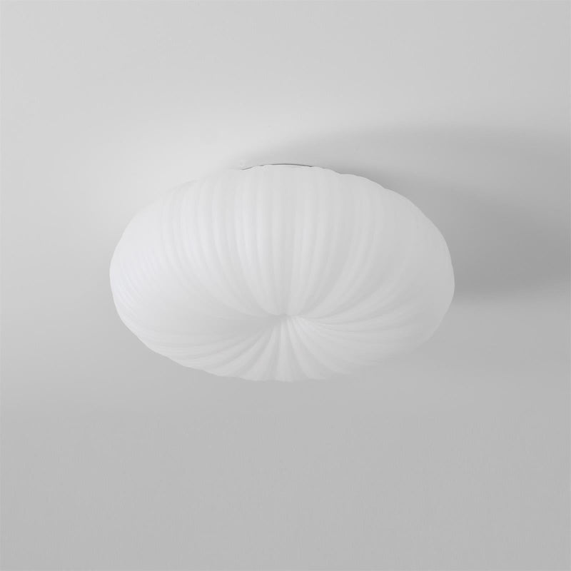 PleatGlow – Stilfuld rund loftslampe med plisseret tekstur og fjernstyret belysning
