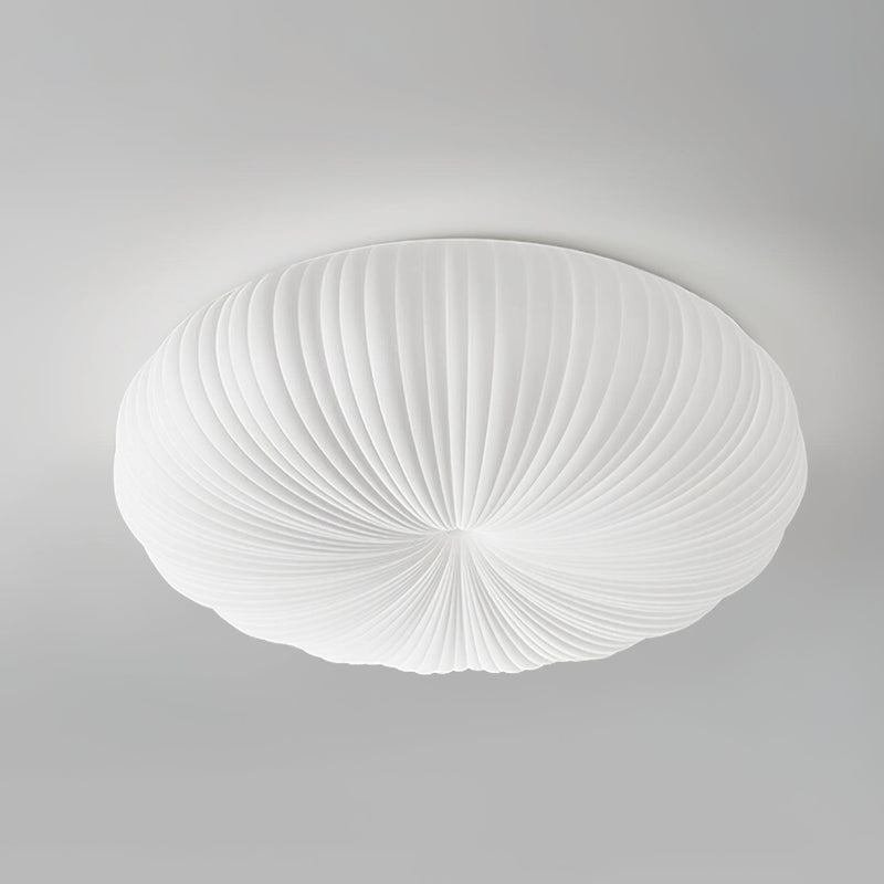 PleatGlow – Stilfuld rund loftslampe med plisseret tekstur og fjernstyret belysning
