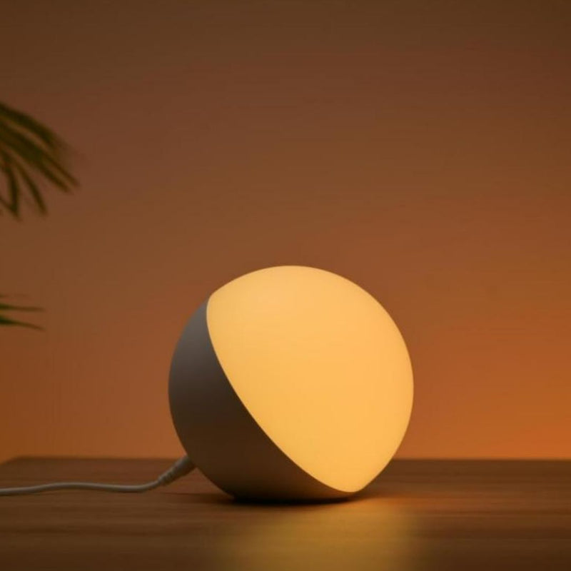 LumiSync – Smart RGB skrivebordslampe med stemme- og appstyring