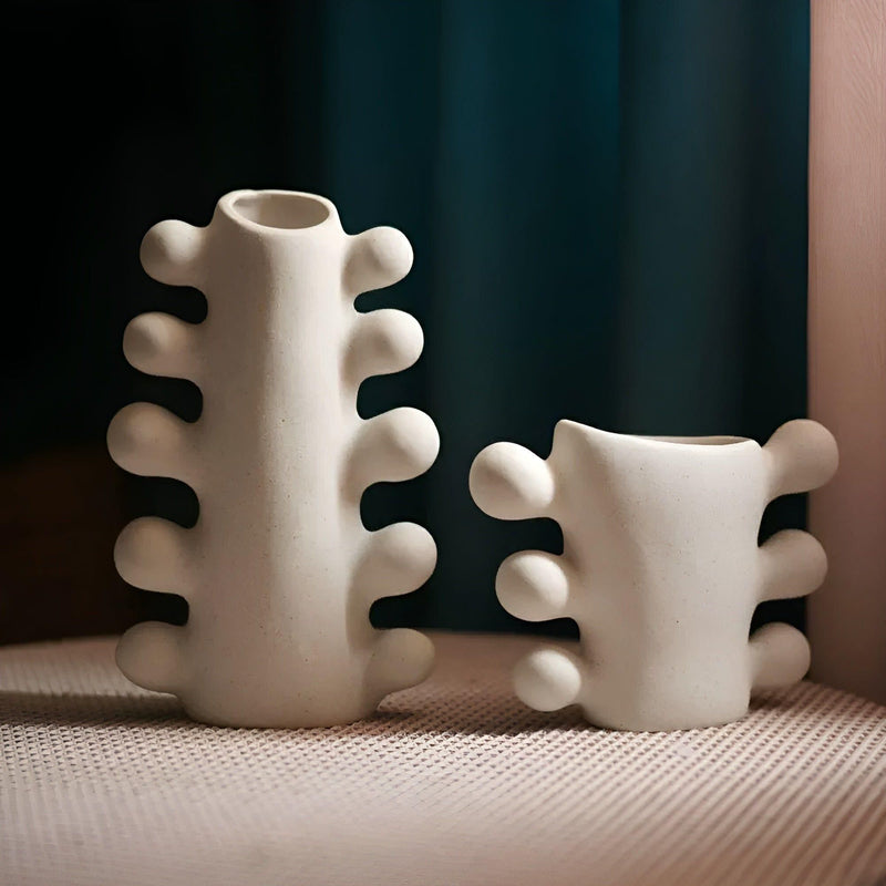ClayNest – Minimalistisk uglaseret keramikvase i nordisk boho-stil