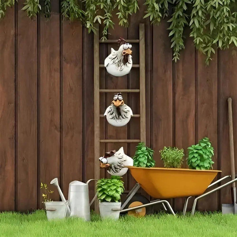 ChickChuckle - Charmerende keramiske kyllingeskulpturer til have og hegn