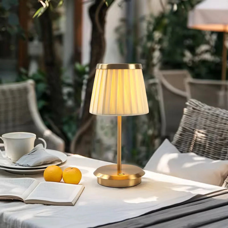 AuraNest – Elegant berøringskontrolbordlampe med tre justerbare lysindstillinger