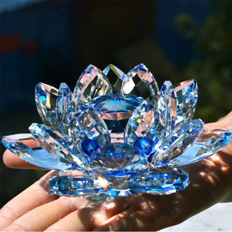 GlowBloom - Kompakt lotus figur med multi facetteret finish til bordindretning