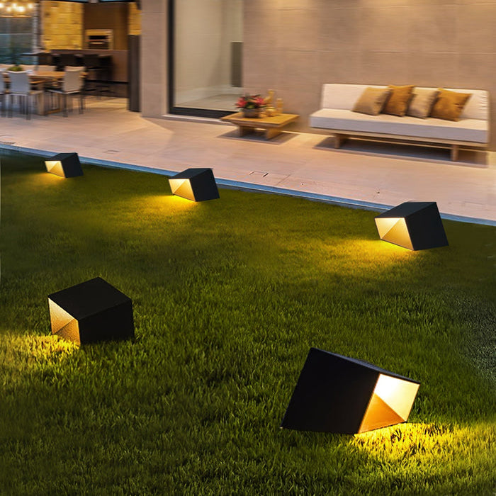 GlowCube – Moderne Solar Havelampe til stilfuld udendørsbelysning