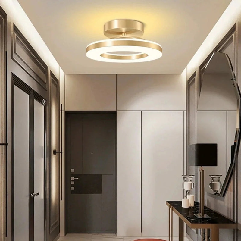 LumoRound - Elegant rund loftslampe med slankt design til sofistikeret belysning