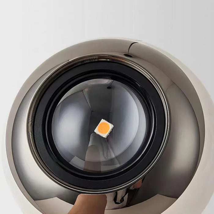LuxeGlow – Nordic Globe pendel med LED-pærefod