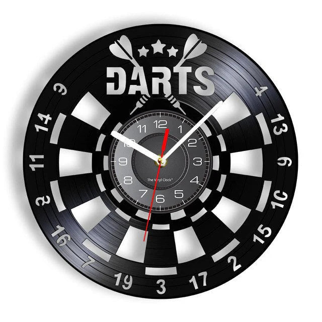 DartSpin – Vintage dartskive vægur med lydløs bevægelse til spillerum