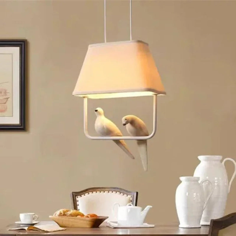 ZenAviary – Elegant japansk fuglependellampe til kunstnerisk stemningsbelysning og boligindretning