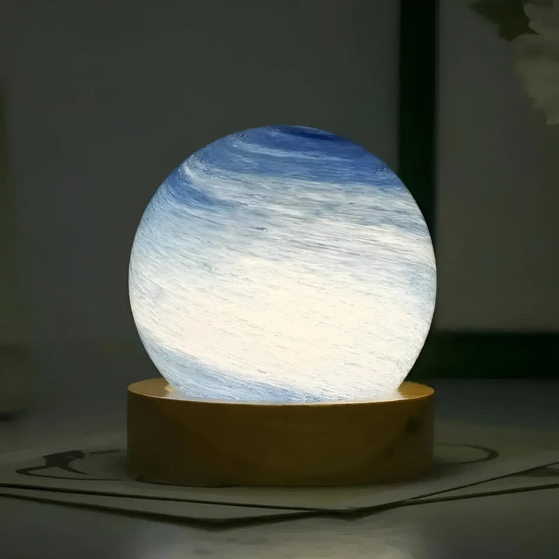 OrbitGlow - 3D Glas Mini Space Planet Lampe til dit hjem