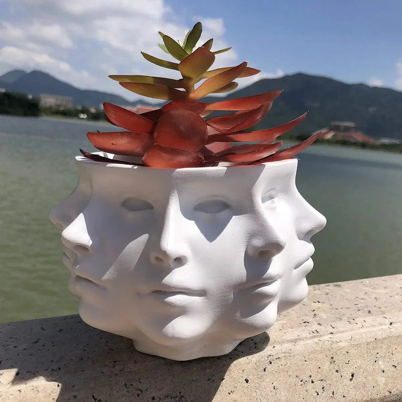 ArtFace – 3D Keramisk Plantekrukke med Skulpturelt Ansigt
