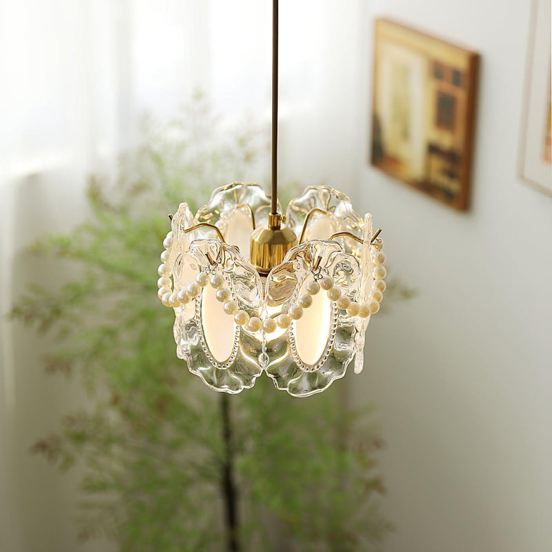 LumiGlow – Elegant pendel med blomsterdetaljer for sofistikeret stemning