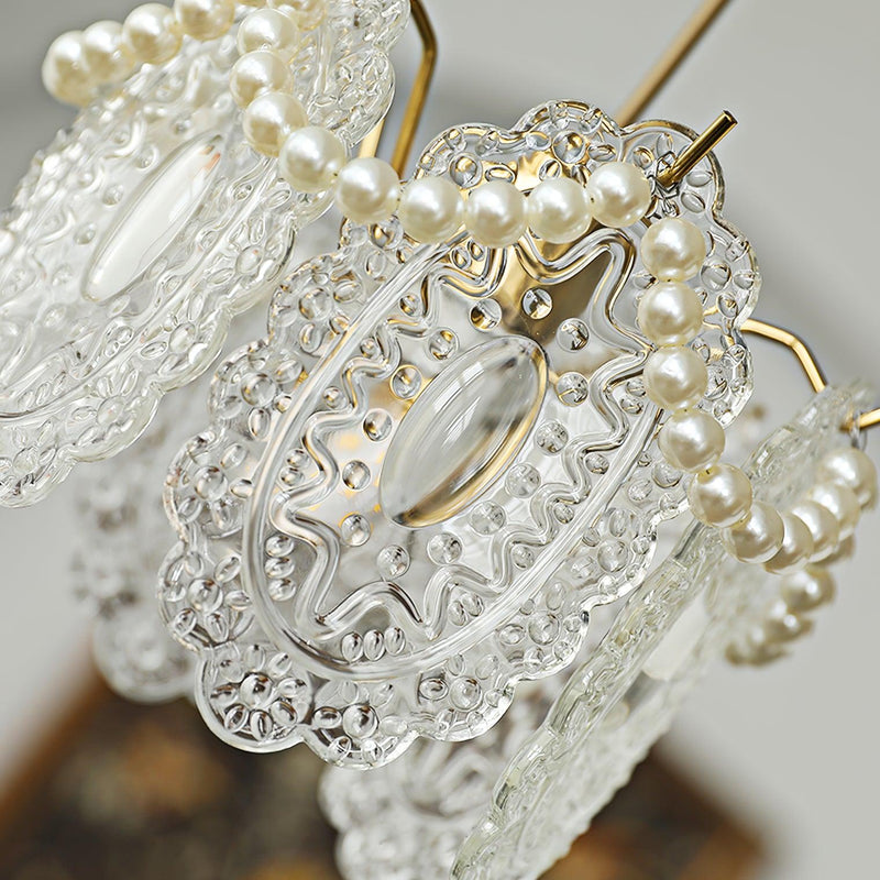 PearlLite - Loftlampe med Glitrende Krystaller og Elegante Perle detaljer