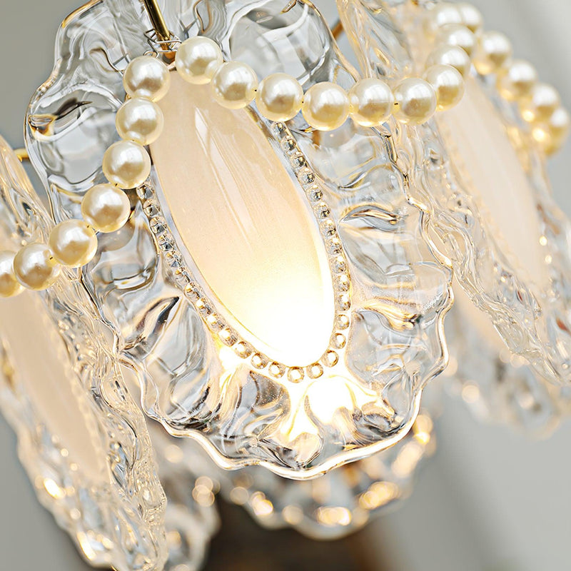 PearlLite - Loftlampe med Glitrende Krystaller og Elegante Perle detaljer