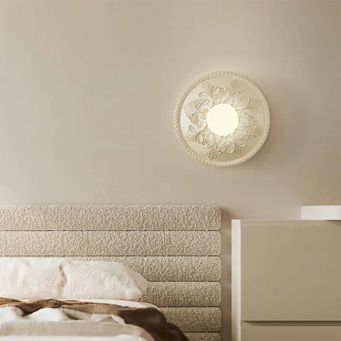 LumaGlow – Moderne rund væglampe med glat finish