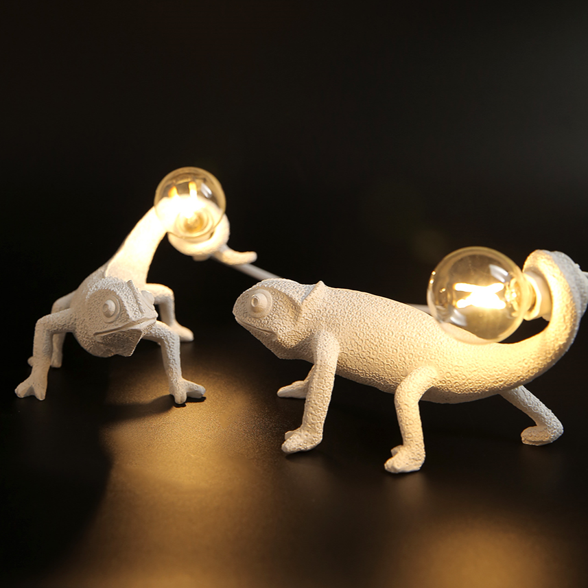 LumeCraft – Skulpturel Lizard bordlampe med afbryder til styring
