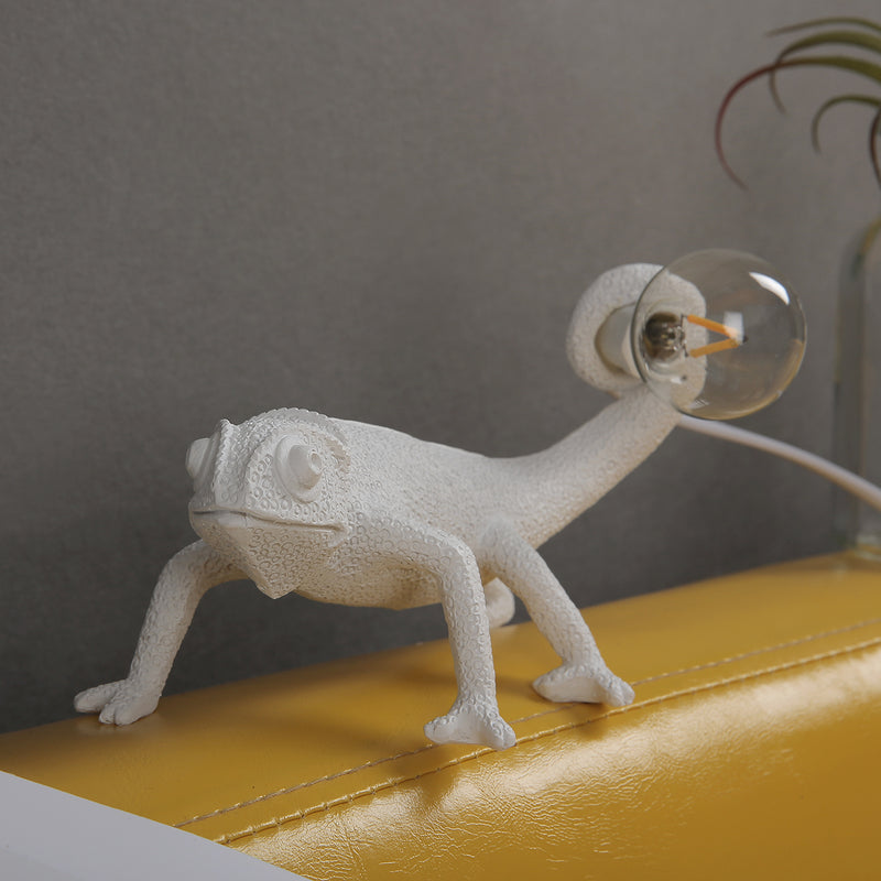 LumeCraft – Skulpturel Lizard bordlampe med afbryder til styring