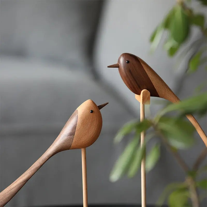 NordBird – Skandinavisk fugleskulptur med afbalanceret form og minimalistisk elegance