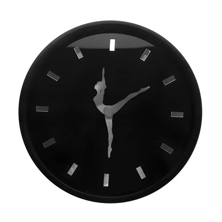 TikTime – Elegant ballerina-inspireret rundt vægur med delikat design og stille bevægelser