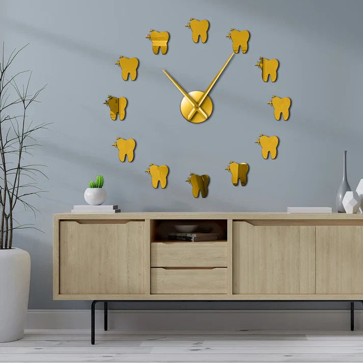 ToothTime - Tanddesign dekorativt ur med stilfuld glans og unikt look