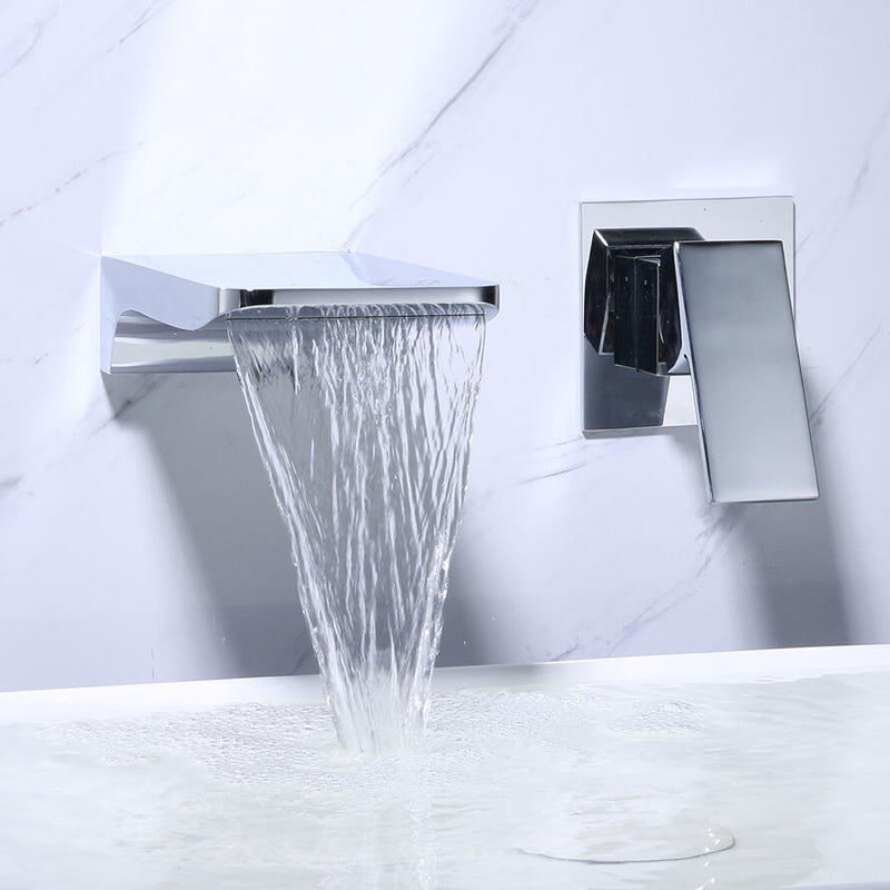 AquaFlow – Vægmonteret vandfaldshane med bred tud for et stilfuldt, moderne touch