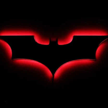 BatmanAura – Fjernstyret moderne Batman LED-væglampe