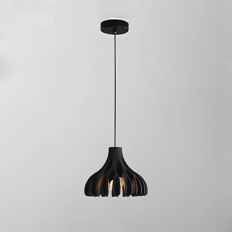 GlowPetal – Kunstnerisk LED lysekrone med blomsterform og moderne pendelstil