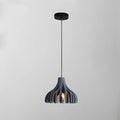 GlowPetal – Kunstnerisk LED lysekrone med blomsterform og moderne pendelstil