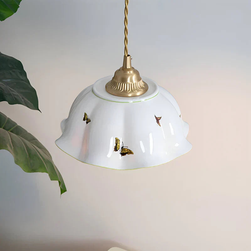 LumiFlutter – LED Loftlampe med Sommerfugleinspireret Design