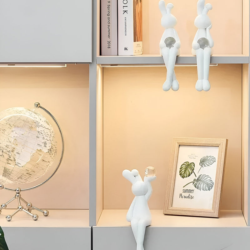 BunnyLuxe – Moderne dekorativ kanin med krystalkugle til påskeopvisning