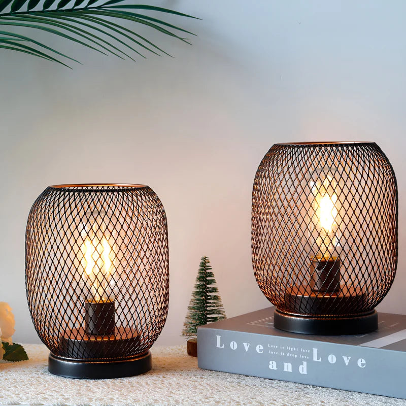 GlowLantern – Batteridrevet LED bordlampe med burdesign