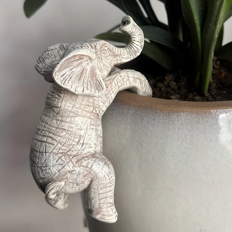 EleCharm – Elefantpotteophæng med stilfuldt design til munter planteudstilling