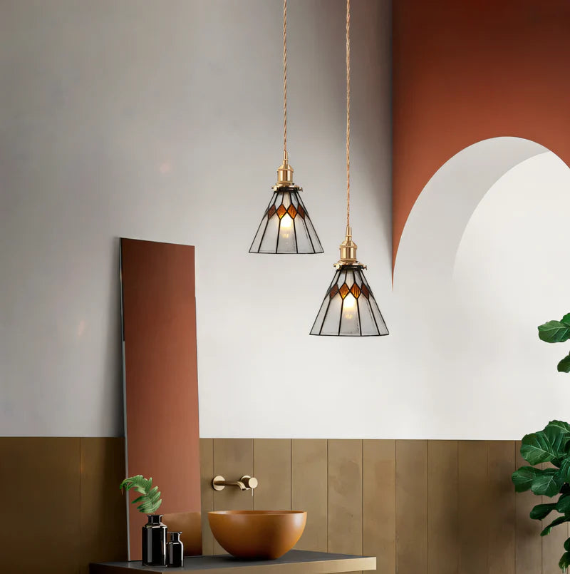 GlowForma – Geometrisk pendel med retro æstetik og justerbar hængelængde