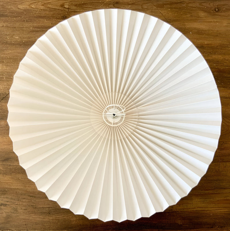 OrigamiGlow – Elegant LED-lampe med bølget design til moderne belysning