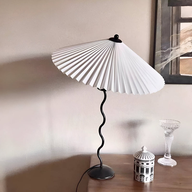 OrigamiGlow – Elegant LED-lampe med bølget design til moderne belysning